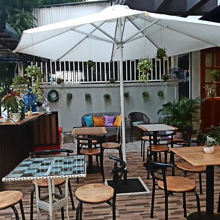بنوم بنه Lalune Hotel المظهر الخارجي الصورة