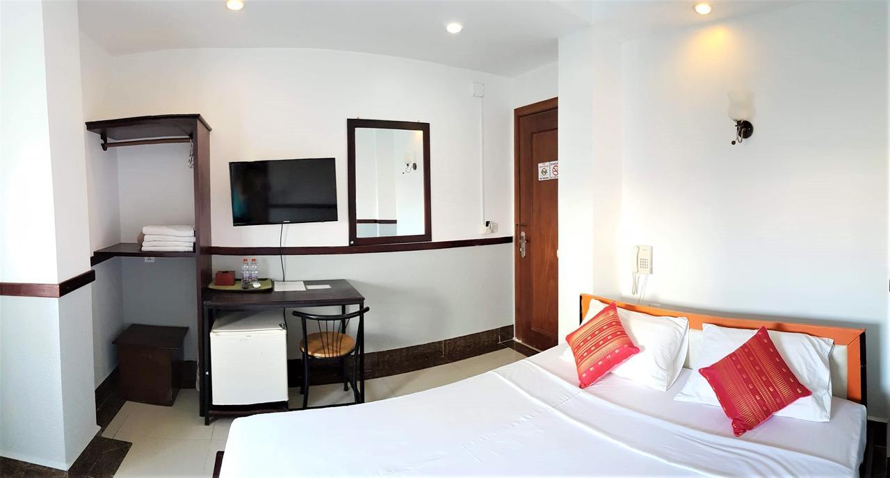 بنوم بنه Lalune Hotel المظهر الخارجي الصورة