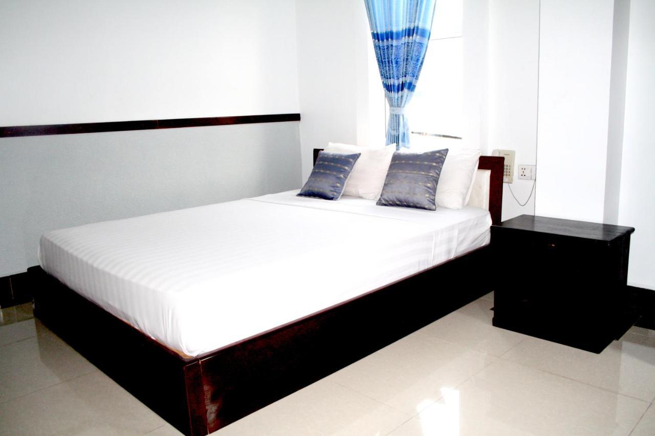 بنوم بنه Lalune Hotel المظهر الخارجي الصورة